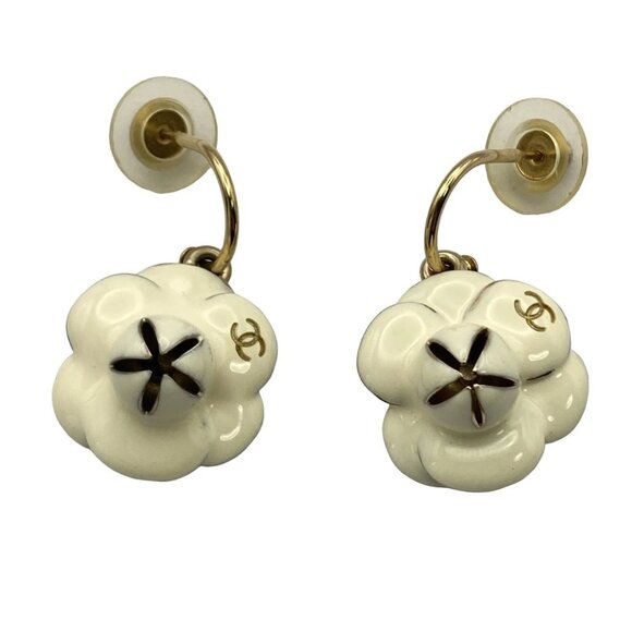 CHANEL Camellia - Gold Cream Hardware Earrings 433-072825 - Picture 1 of 3